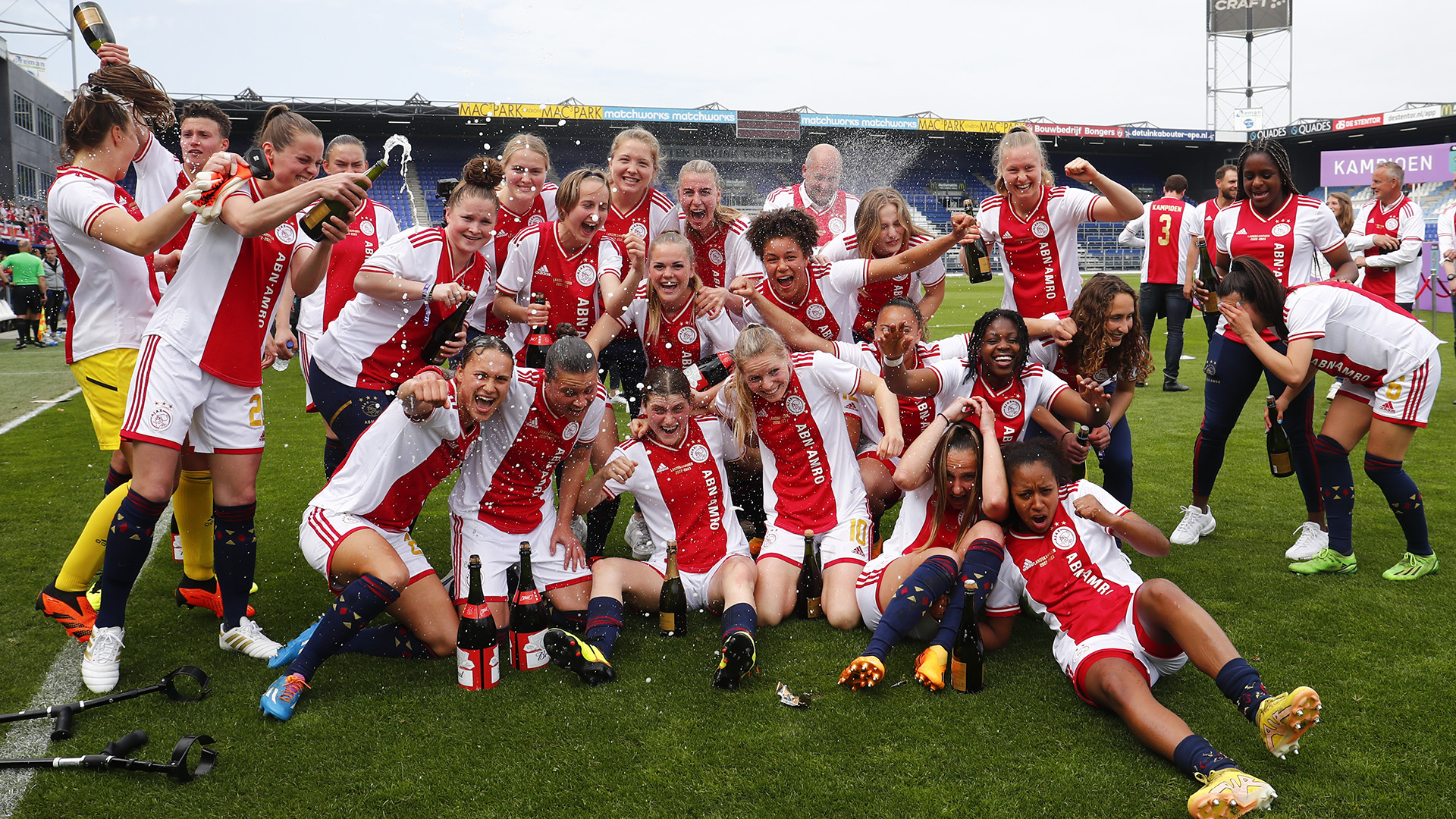 Ajax Doc | '10 jaar Ajax Vrouwen'